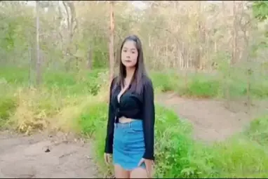 Ajak Pacar Ke Semak Semak